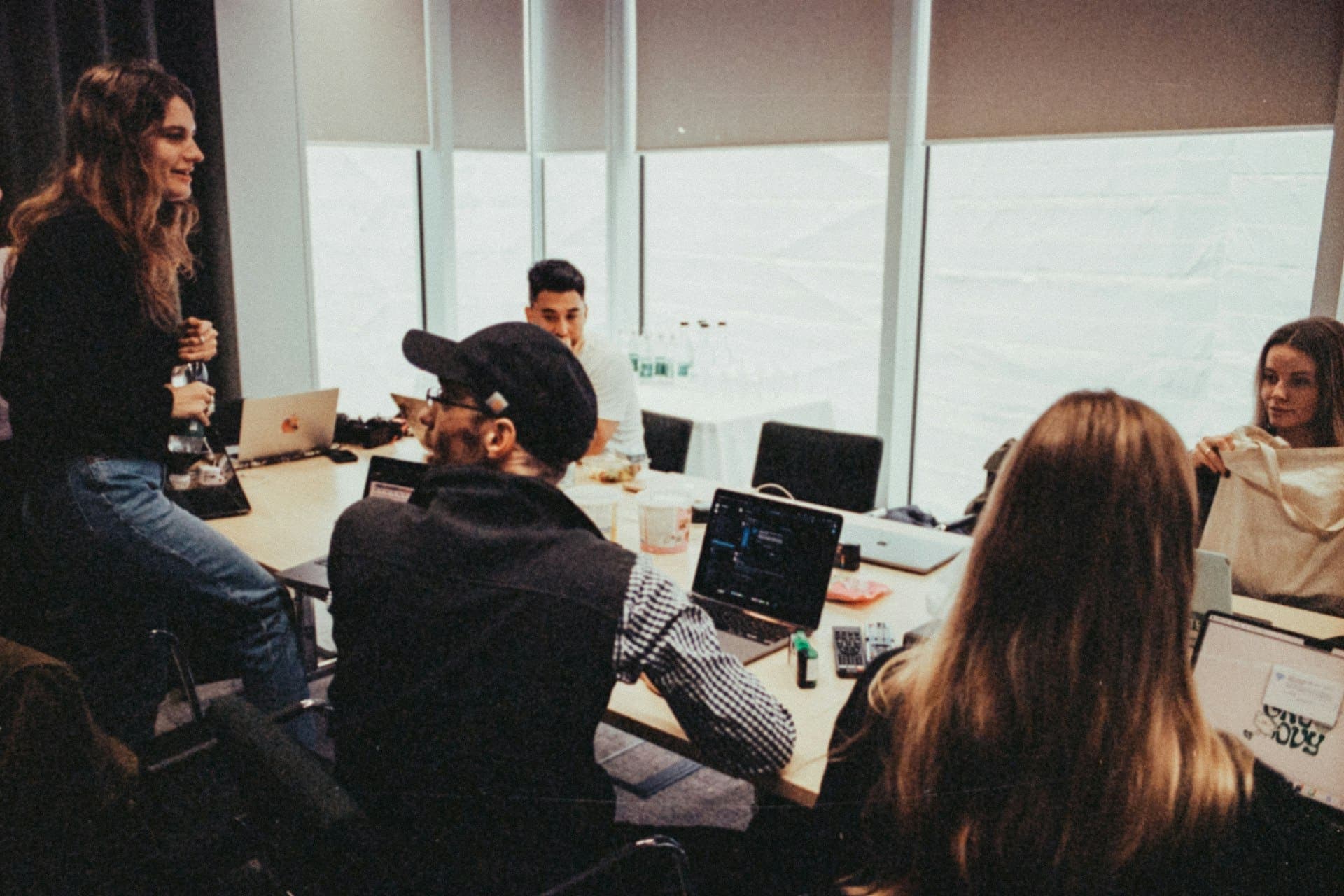 Claude Academy: por que a Anthropic aposta em capacitação em IA (e o que copiar dela)