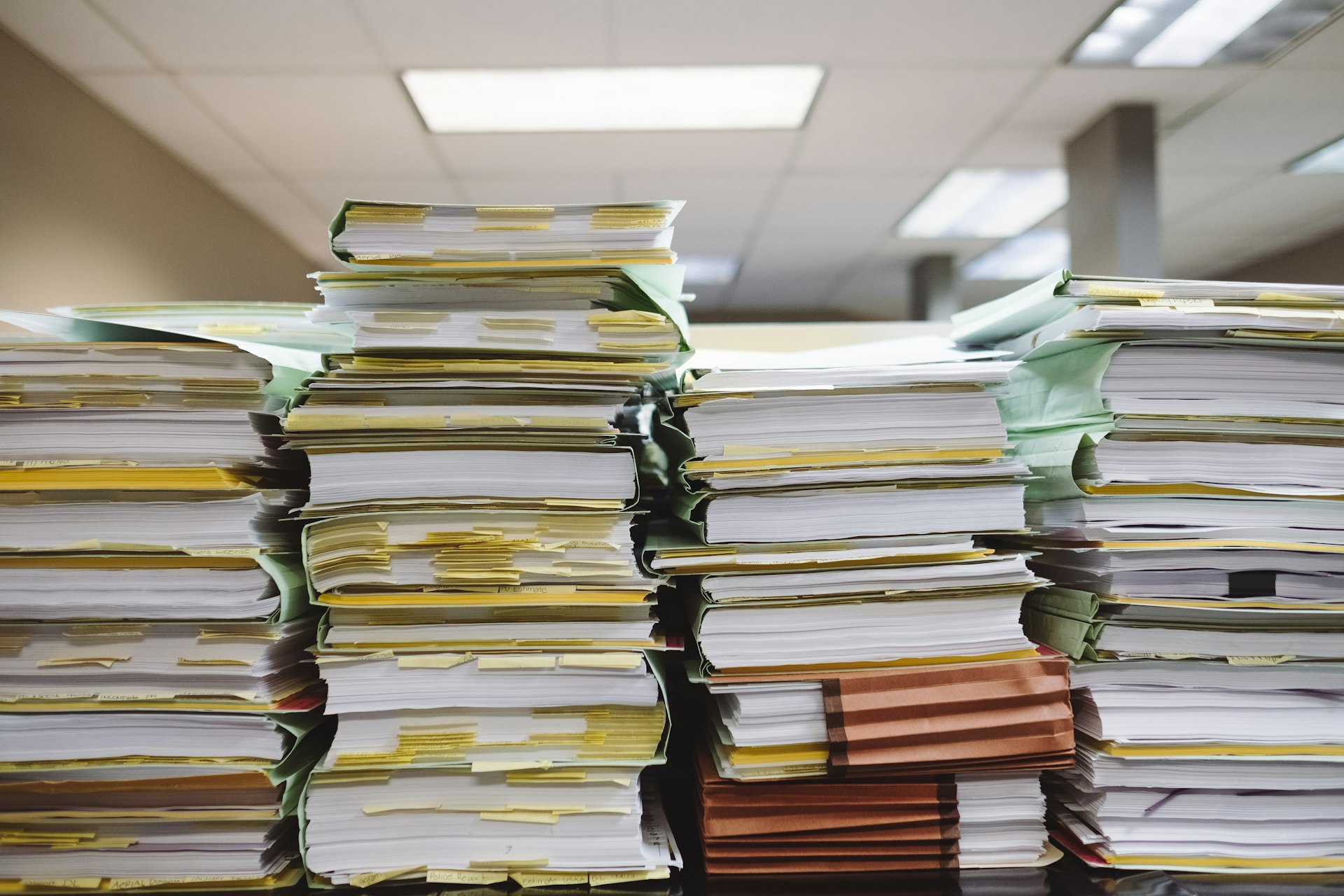 IA na análise de documentos: quando funciona de verdade e quando quebra